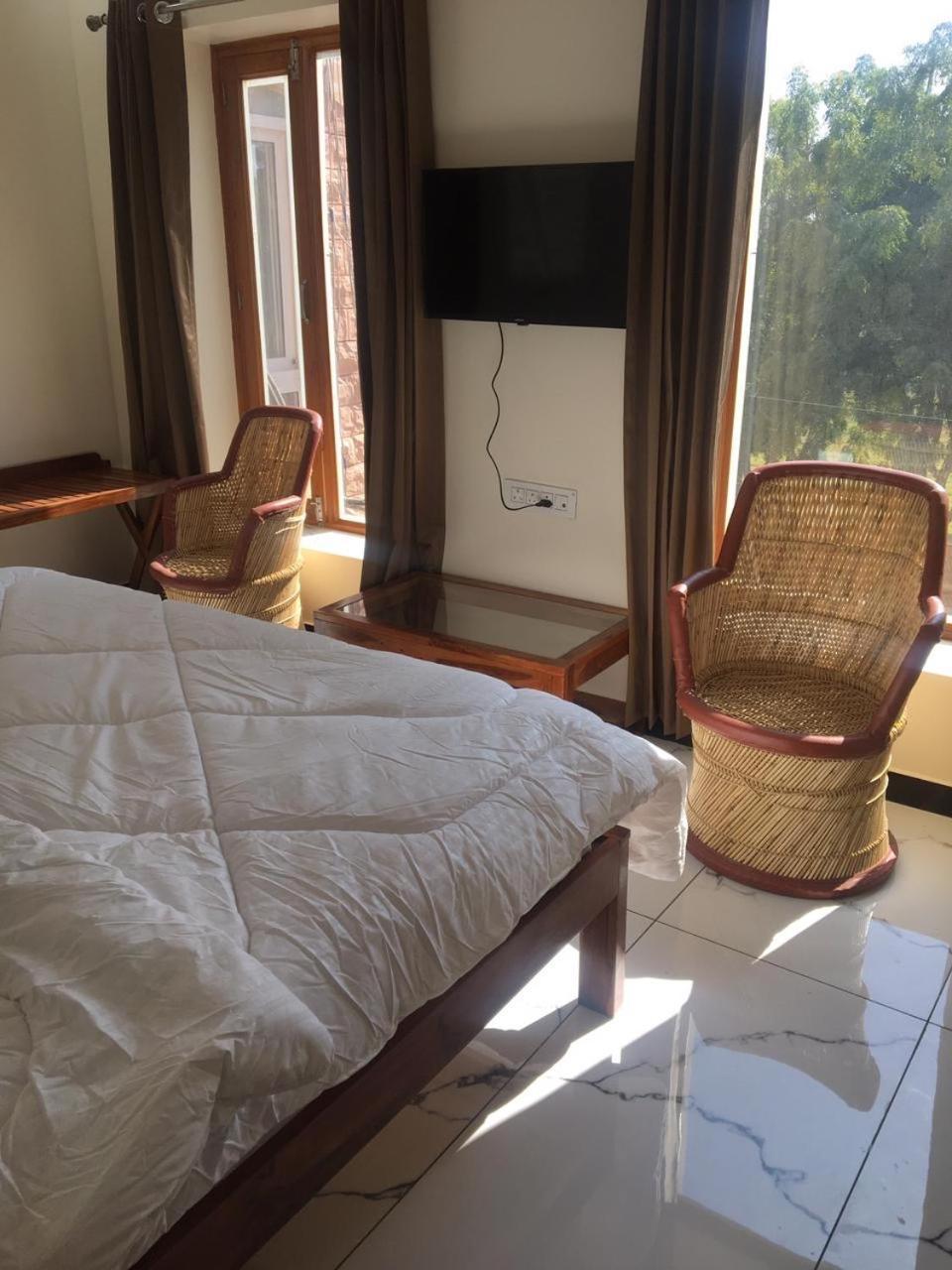 Maan Guest house *