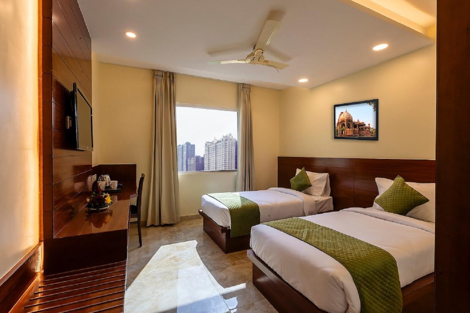 Hotel Five Elements Mertiya Residency