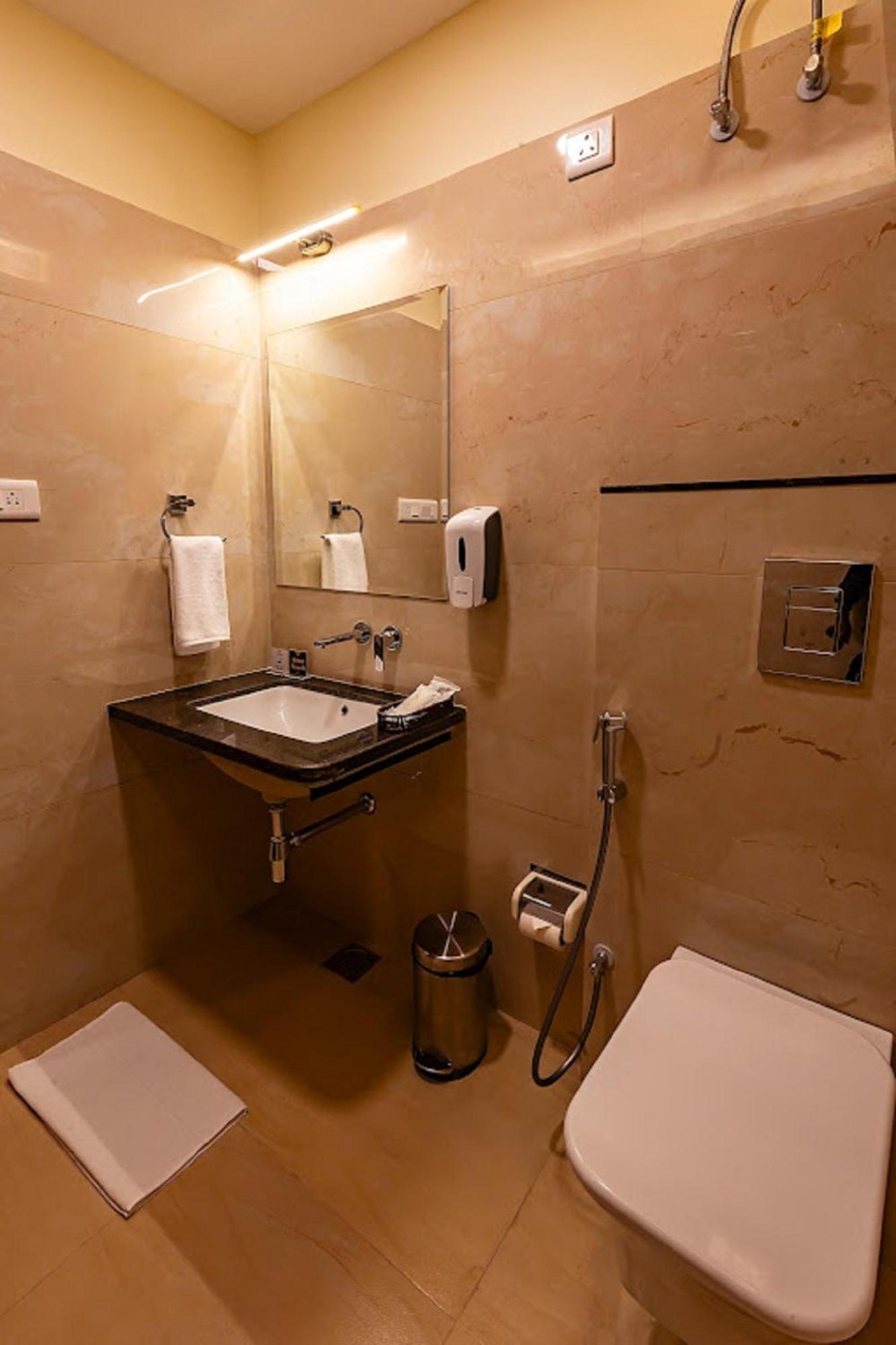 Five Elements Mertiya Residency Hotel