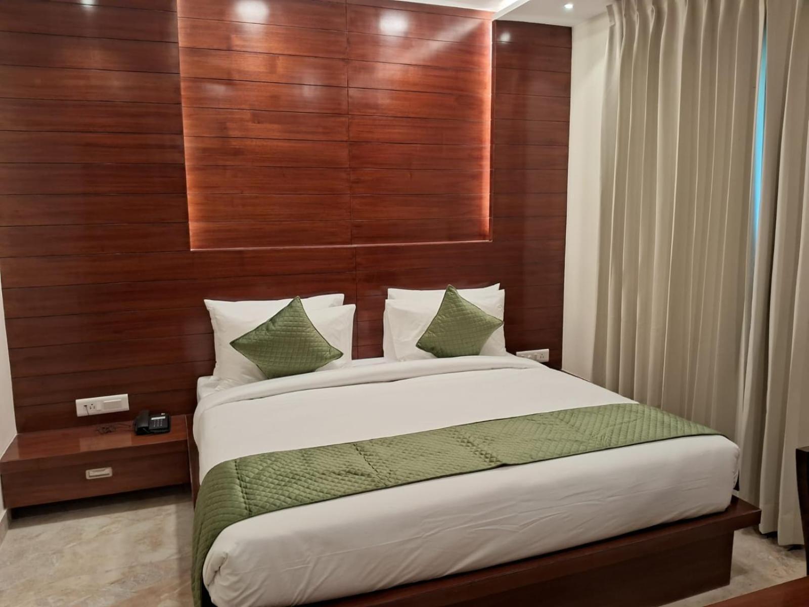 Five Elements Mertiya Residency Hotel