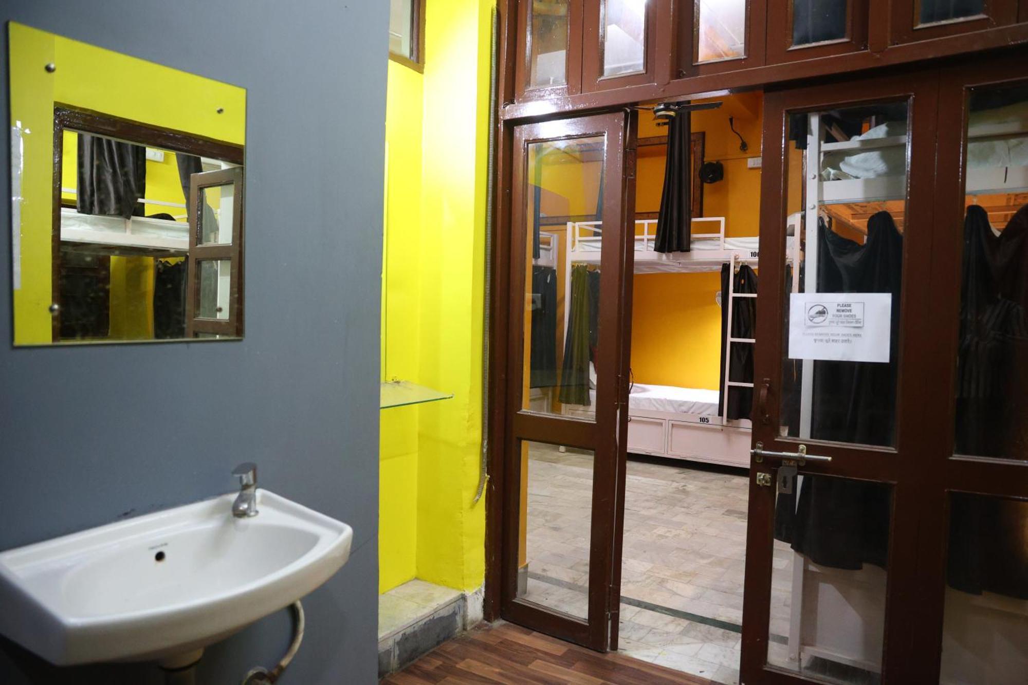 Santkripa Backpackers 400 Mtr From Railway Station *