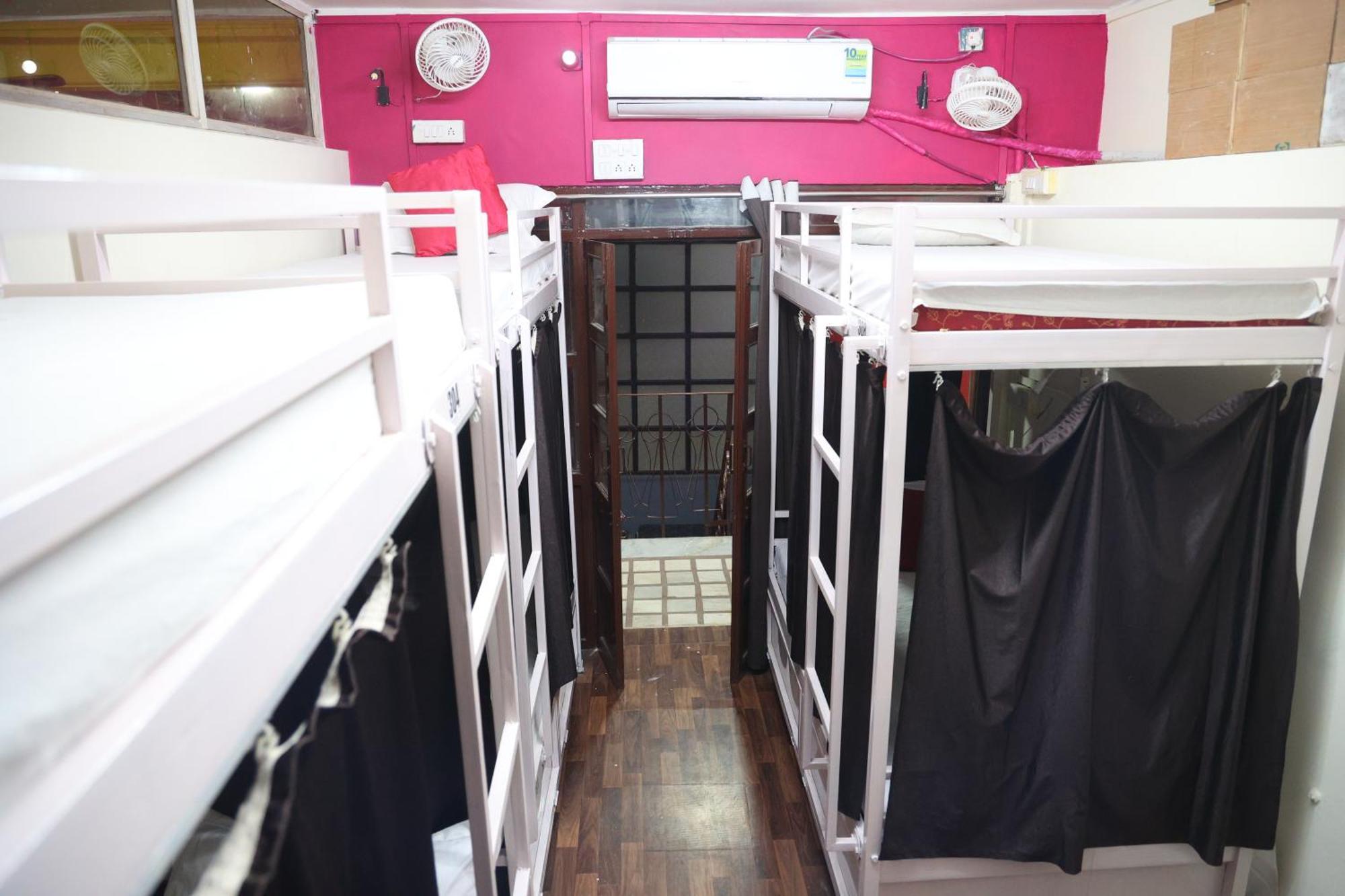Santkripa Backpackers 400 Mtr From Railway Station