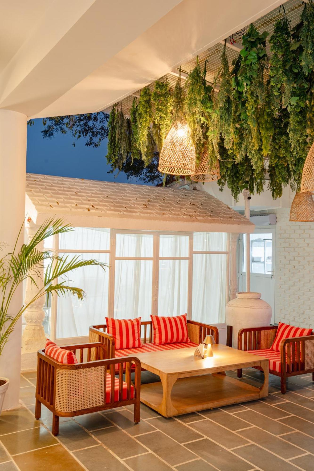 Hotel Surpura Bagh - A Luxury Boutique - Pure Vegetarian 4*