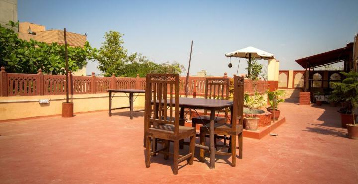 Kiran Hotel