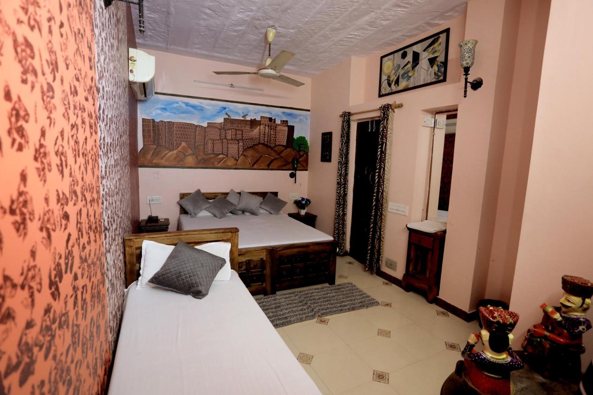 Homestay Banaji Heritage Haveli *