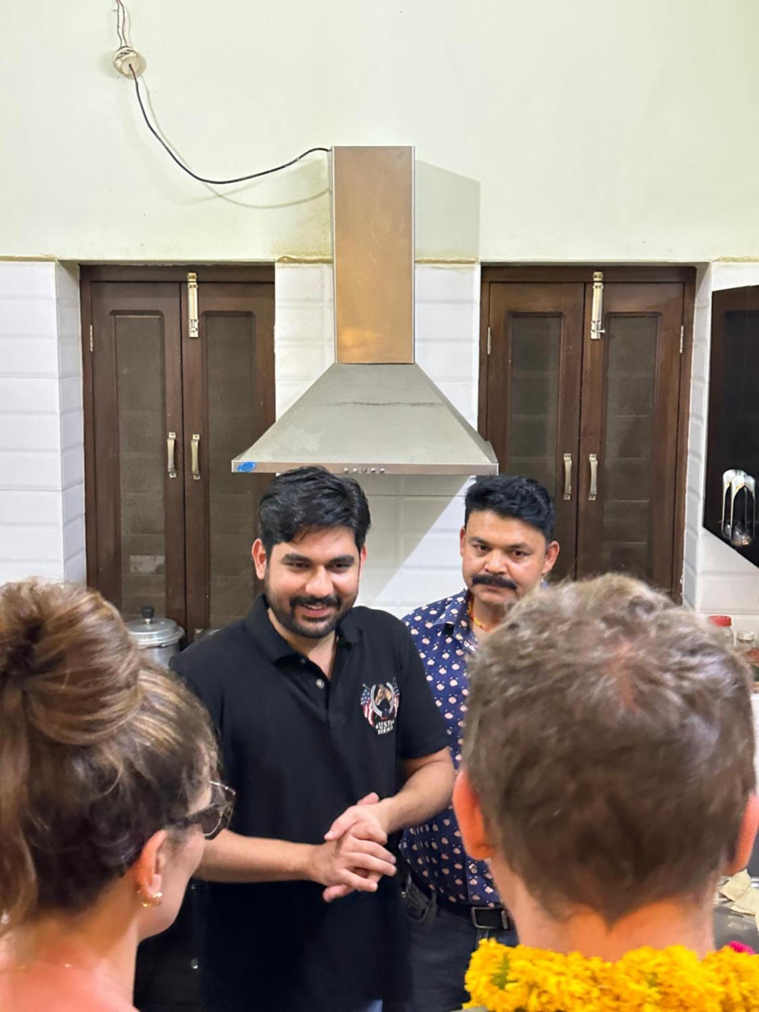 Anand Home, 5bhk Holiday home *