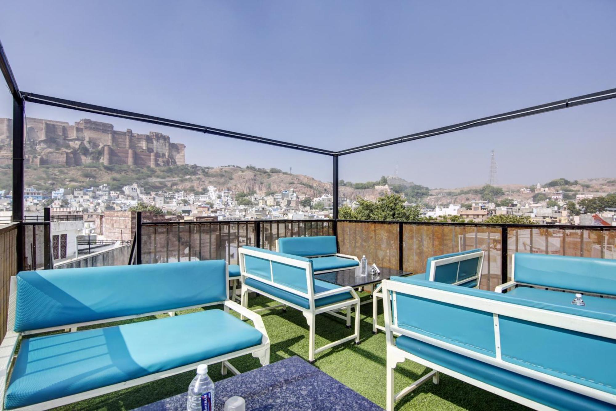Hotel The Club Hichki