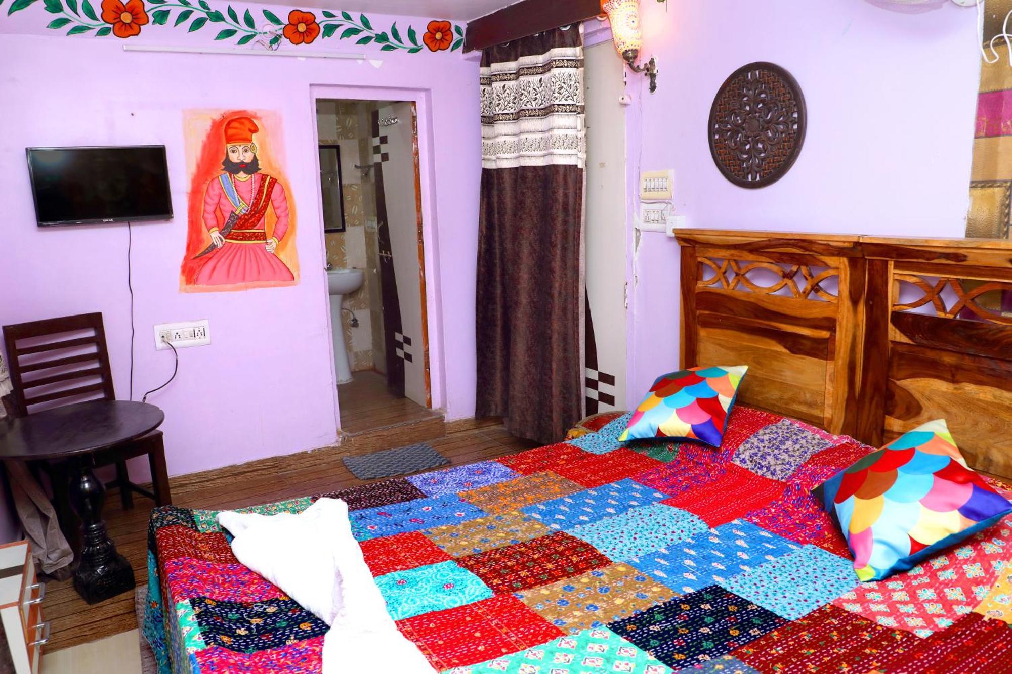 Banaji Heritage Havelii Guest house *