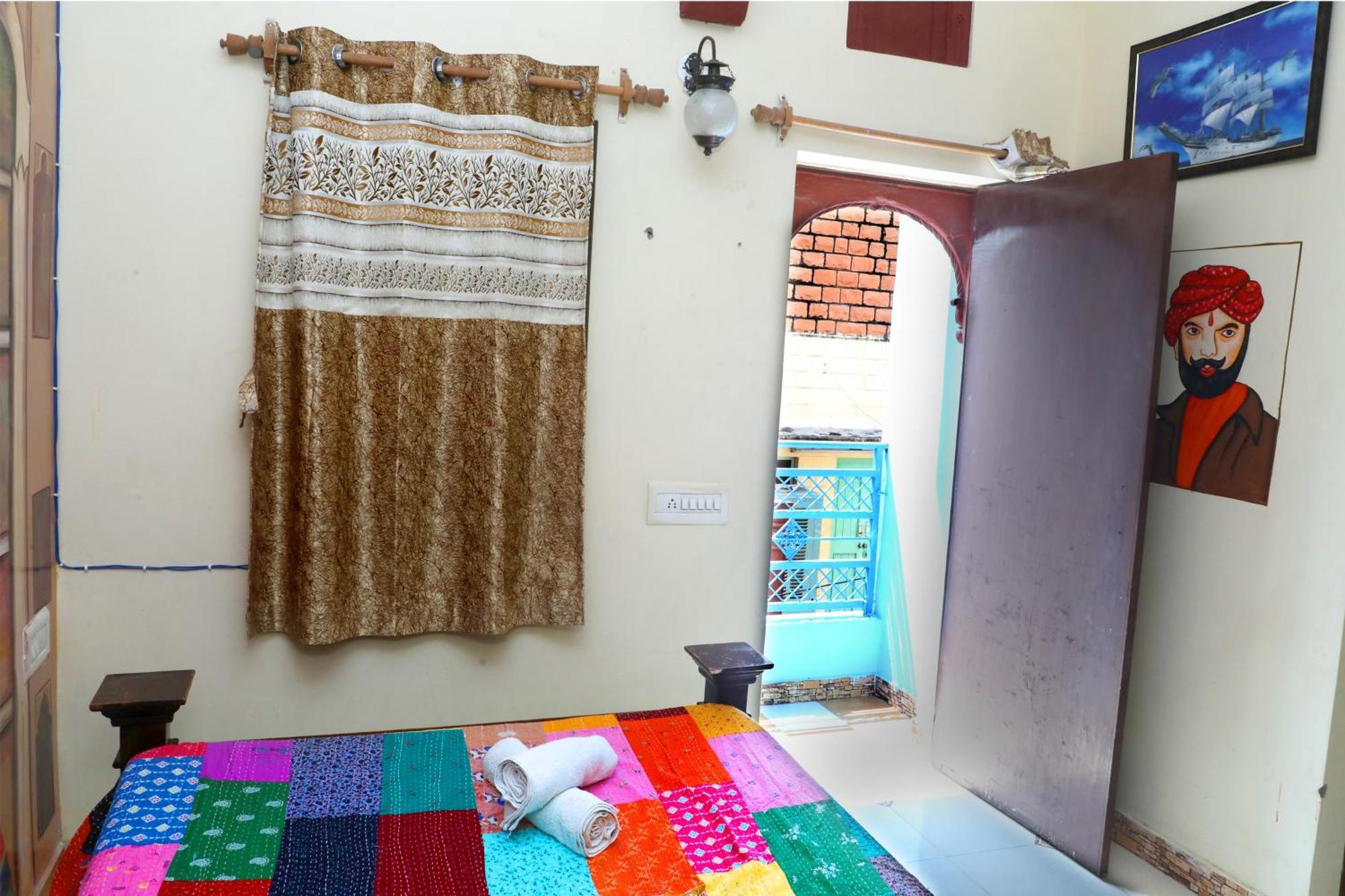 Banaji Heritage Havelii Guest house *