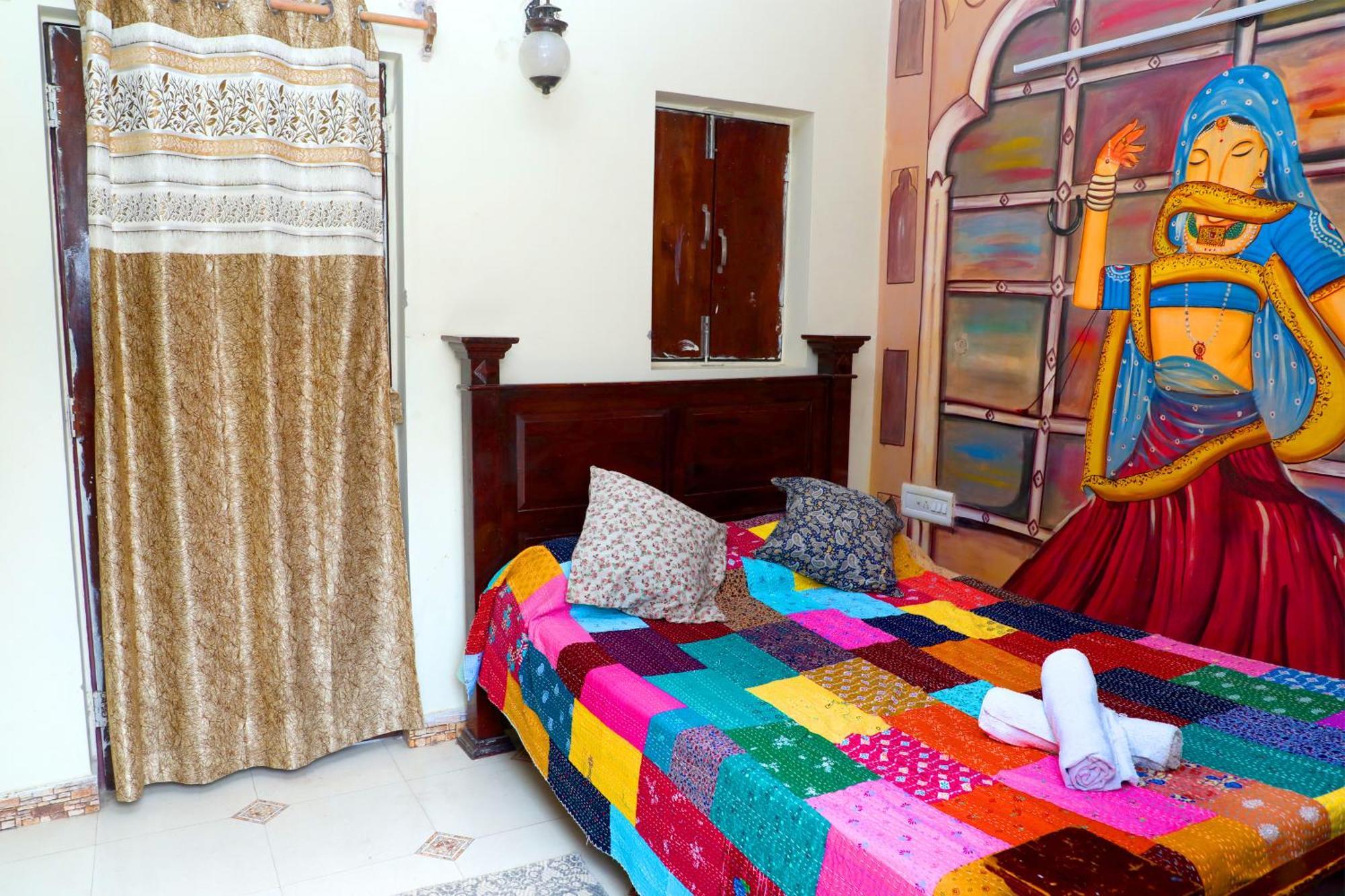Banaji Heritage Havelii Guest house *