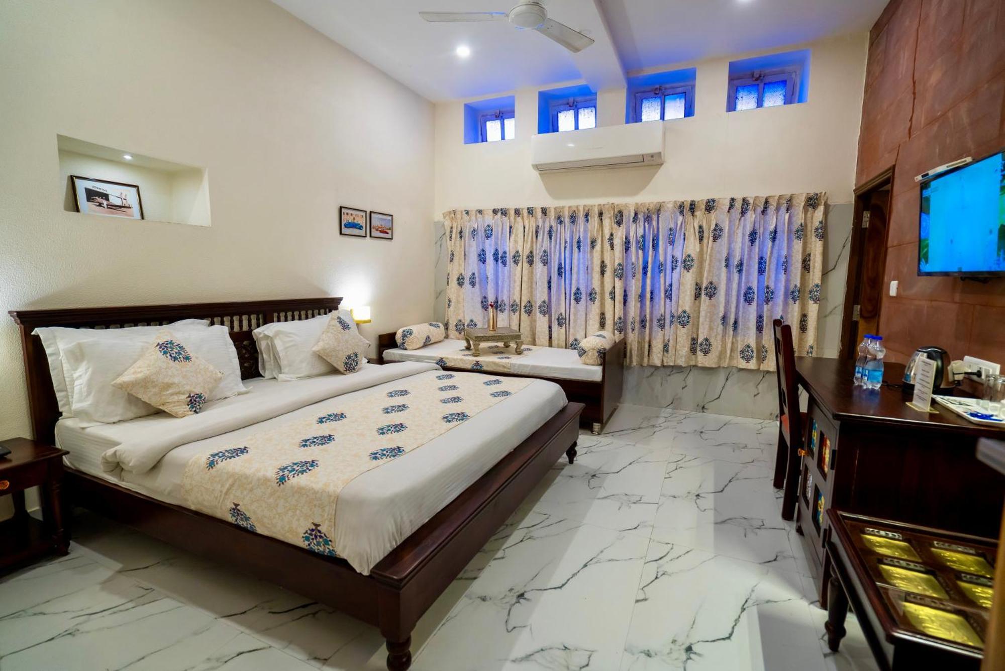 Hotel Kankariya Heritage