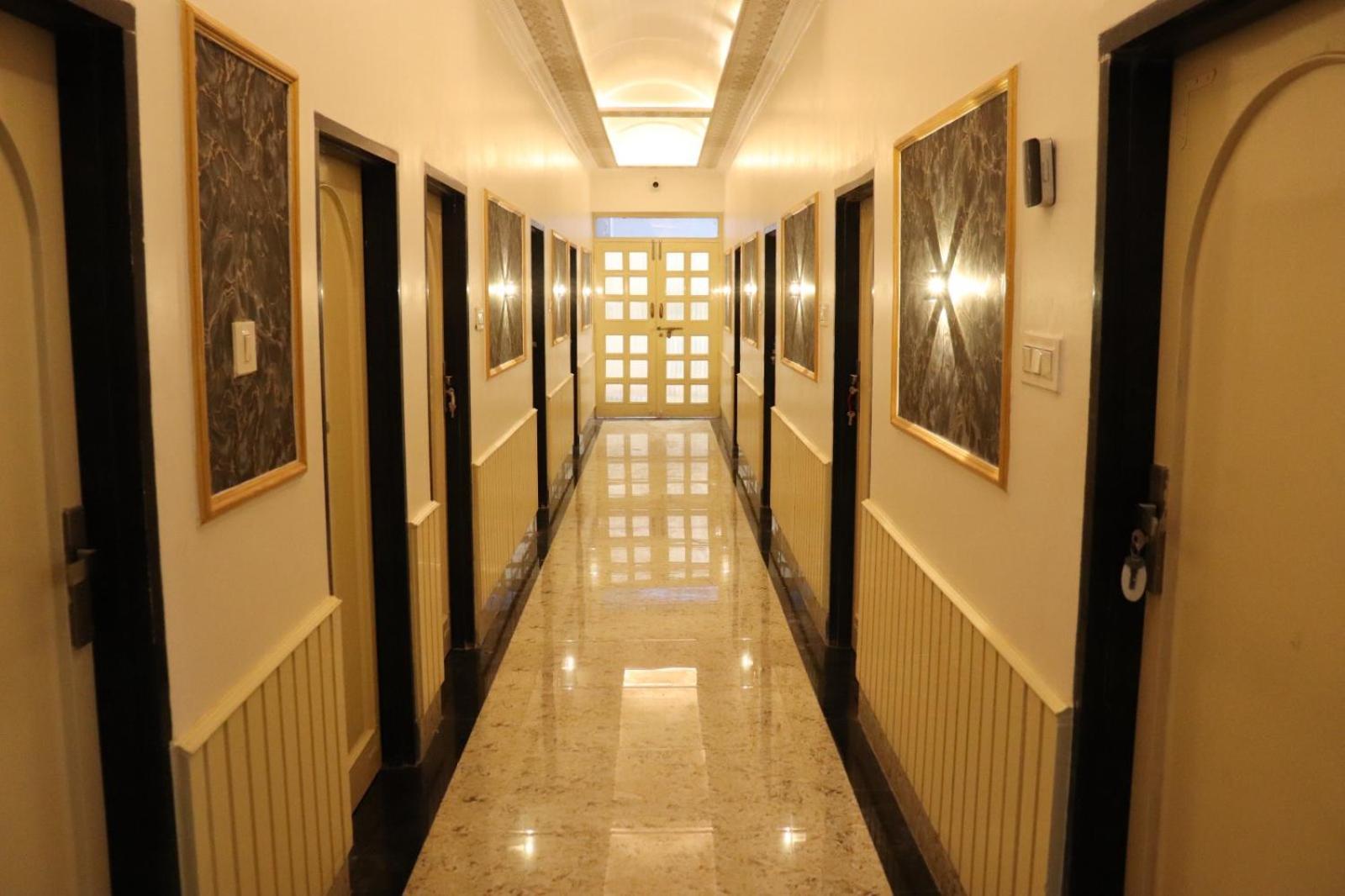 Beniwal Palace 3*