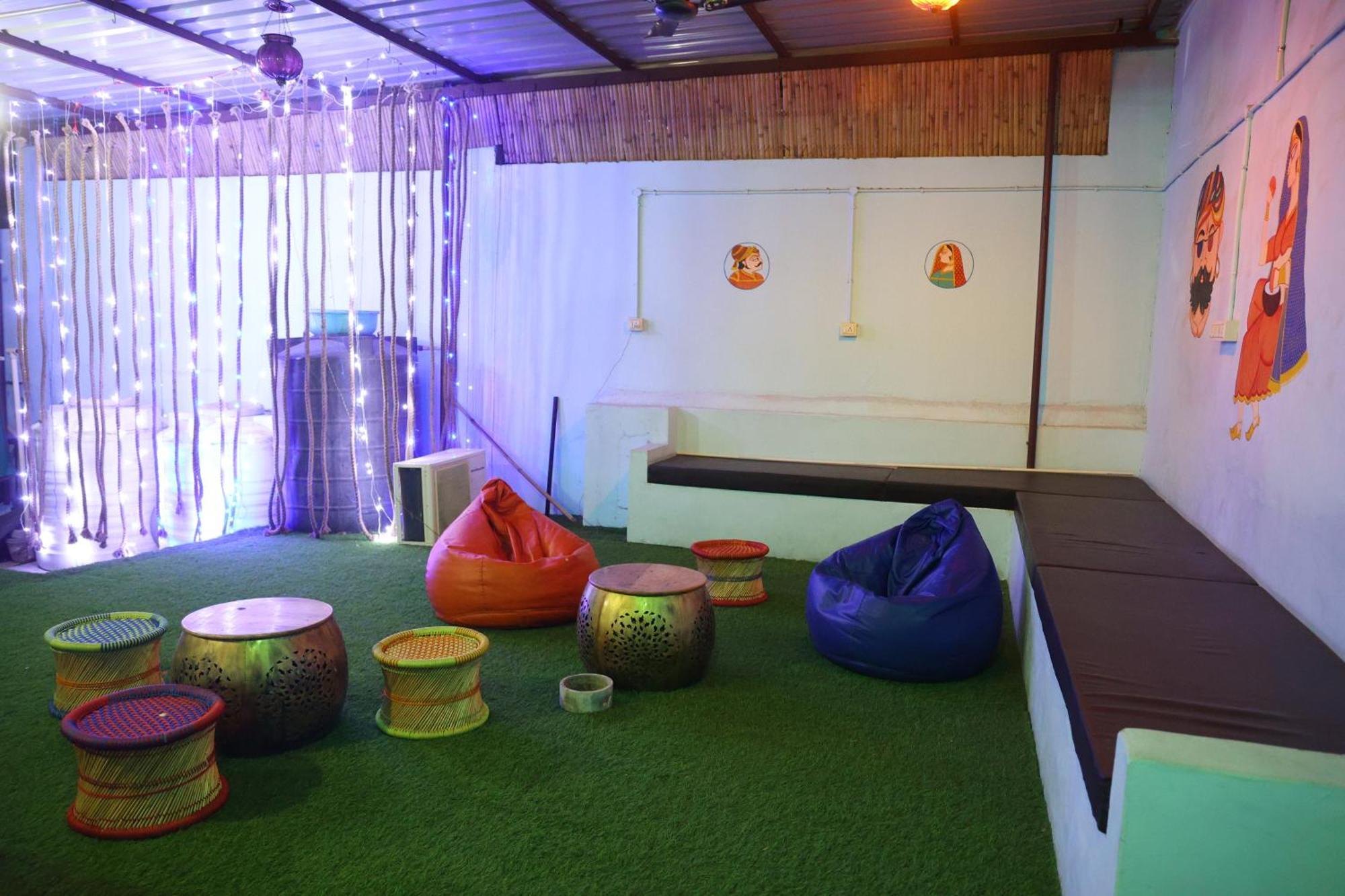 Santkripa Backpackers 400 Mtr From Railway Station *