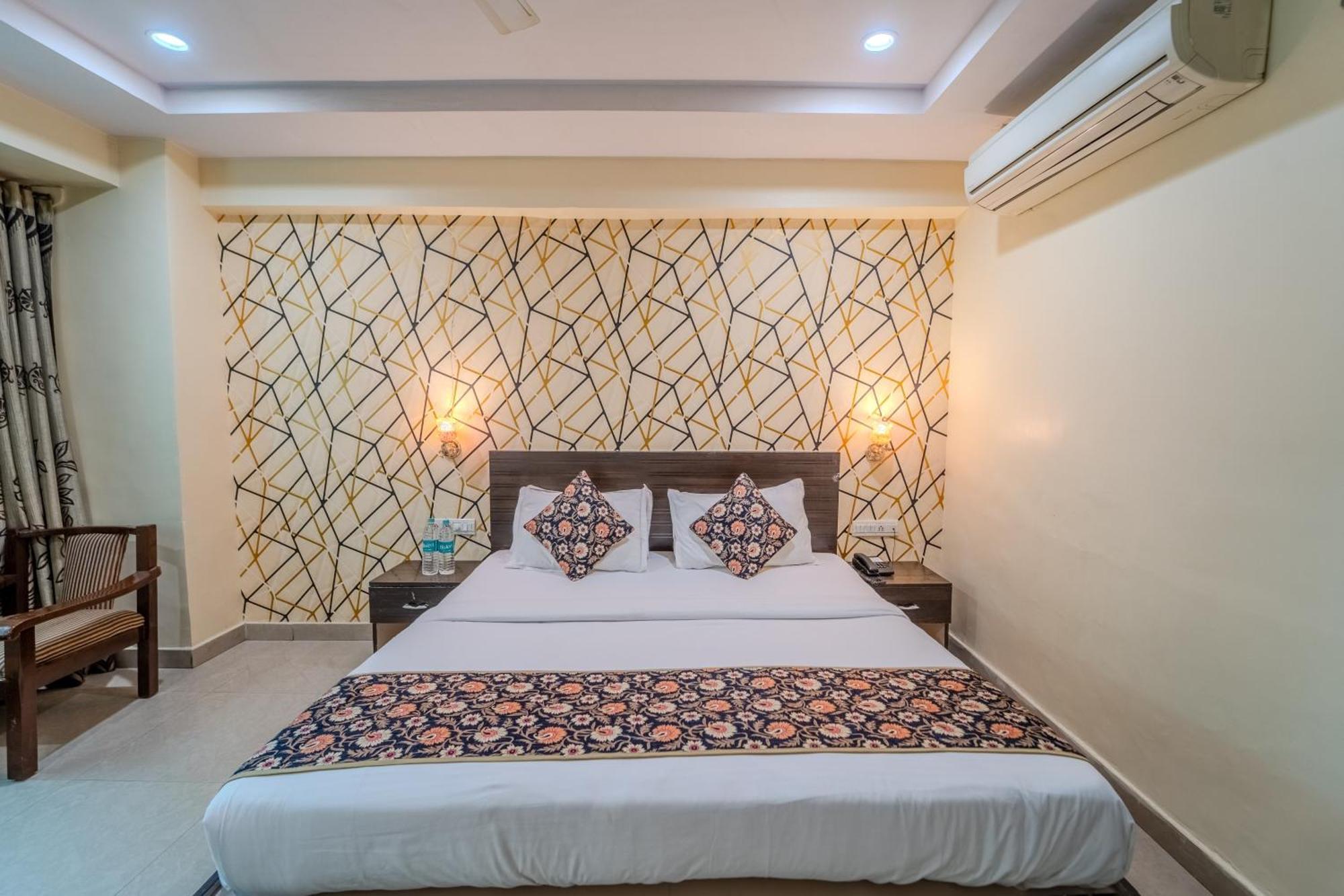 Square By Keymagics Hotel