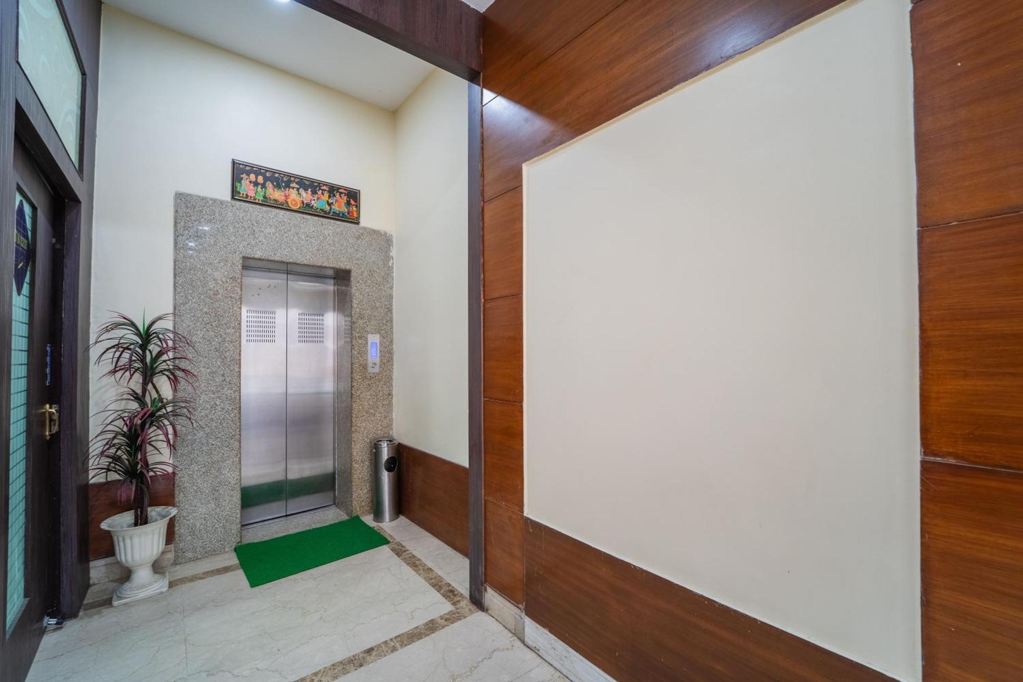 Square By Keymagics Hotel 3*