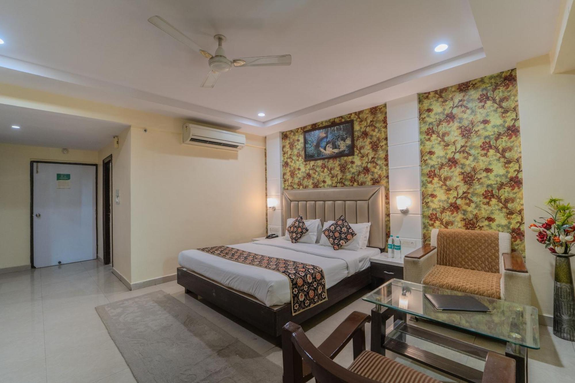 Square By Keymagics Hotel