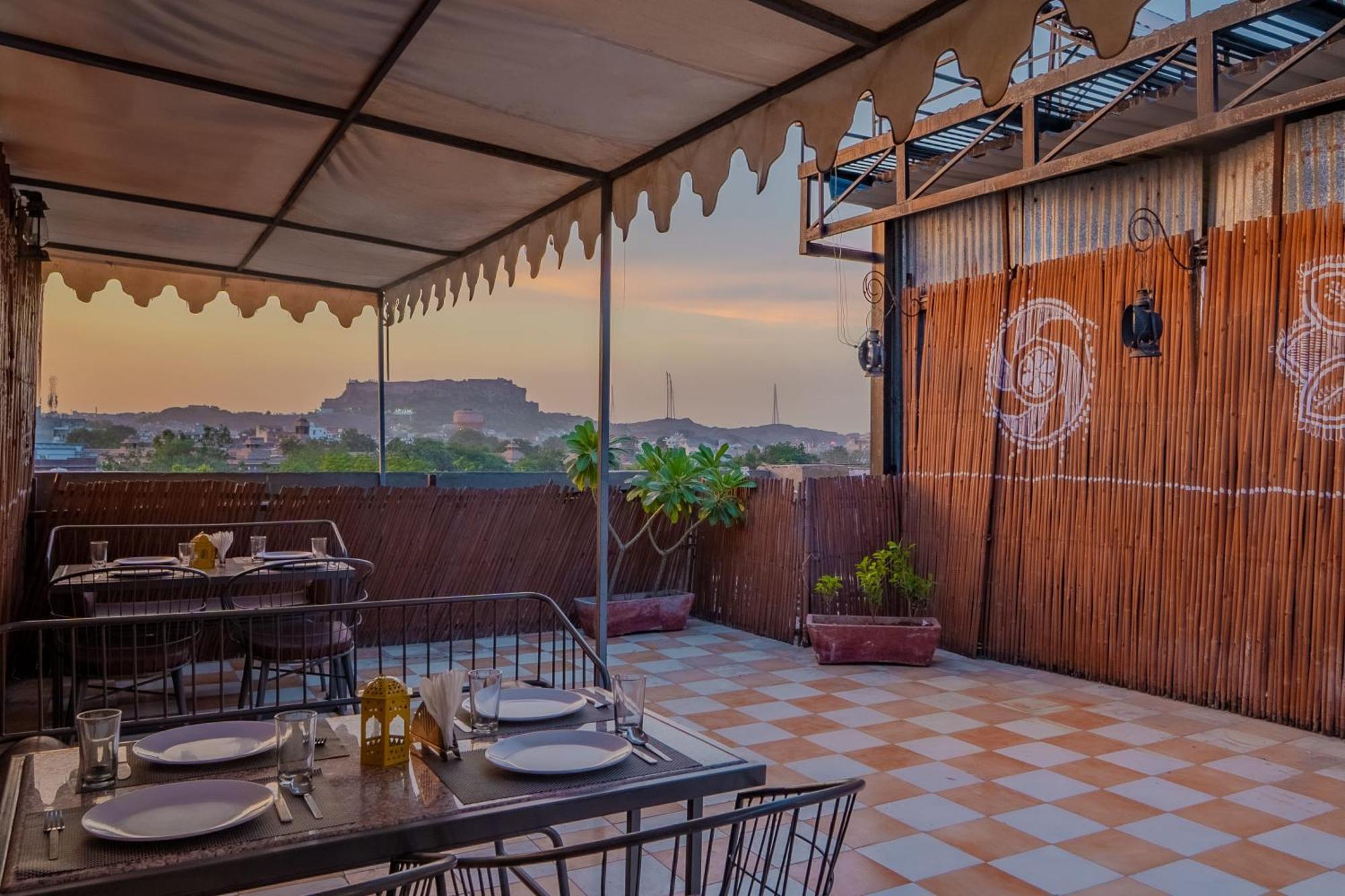 Square By Keymagics Hotel 3*