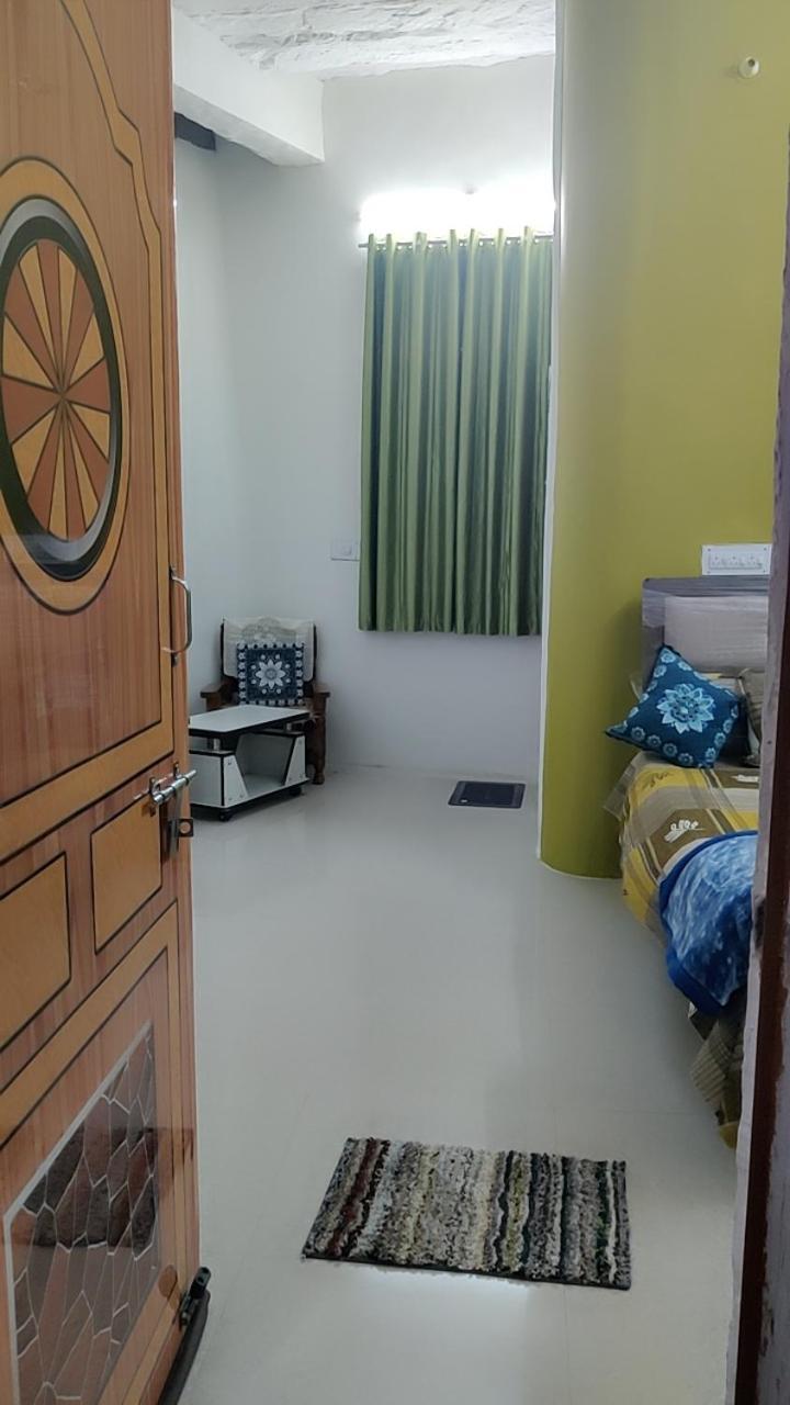Guest house Ugs *