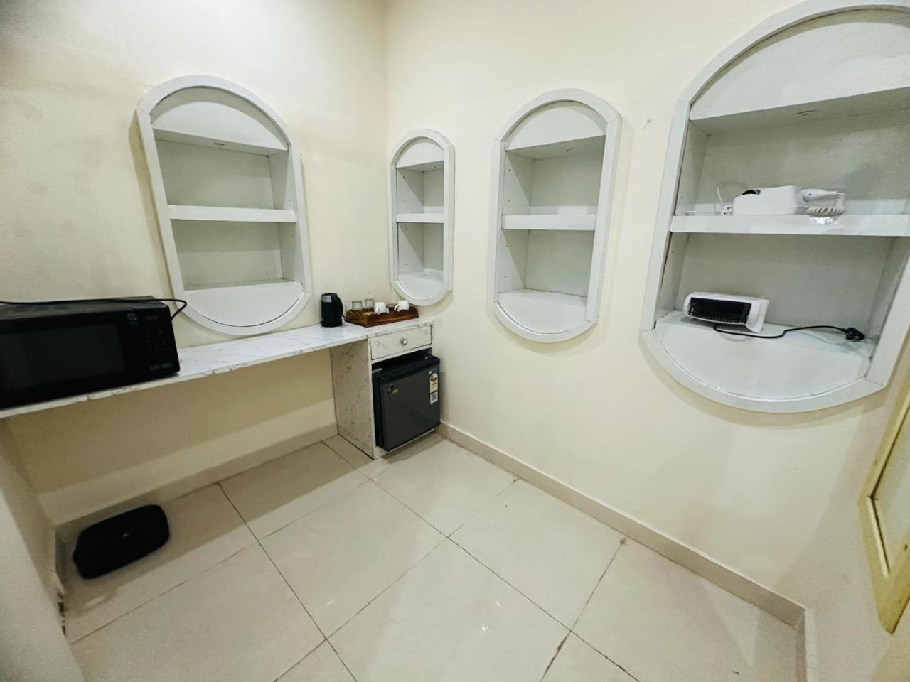 Hinduja Haveli Gulab Sagar Hotel