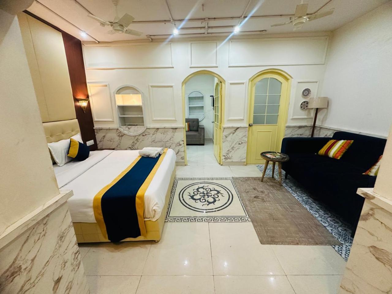 Hinduja Haveli Gulab Sagar 3*