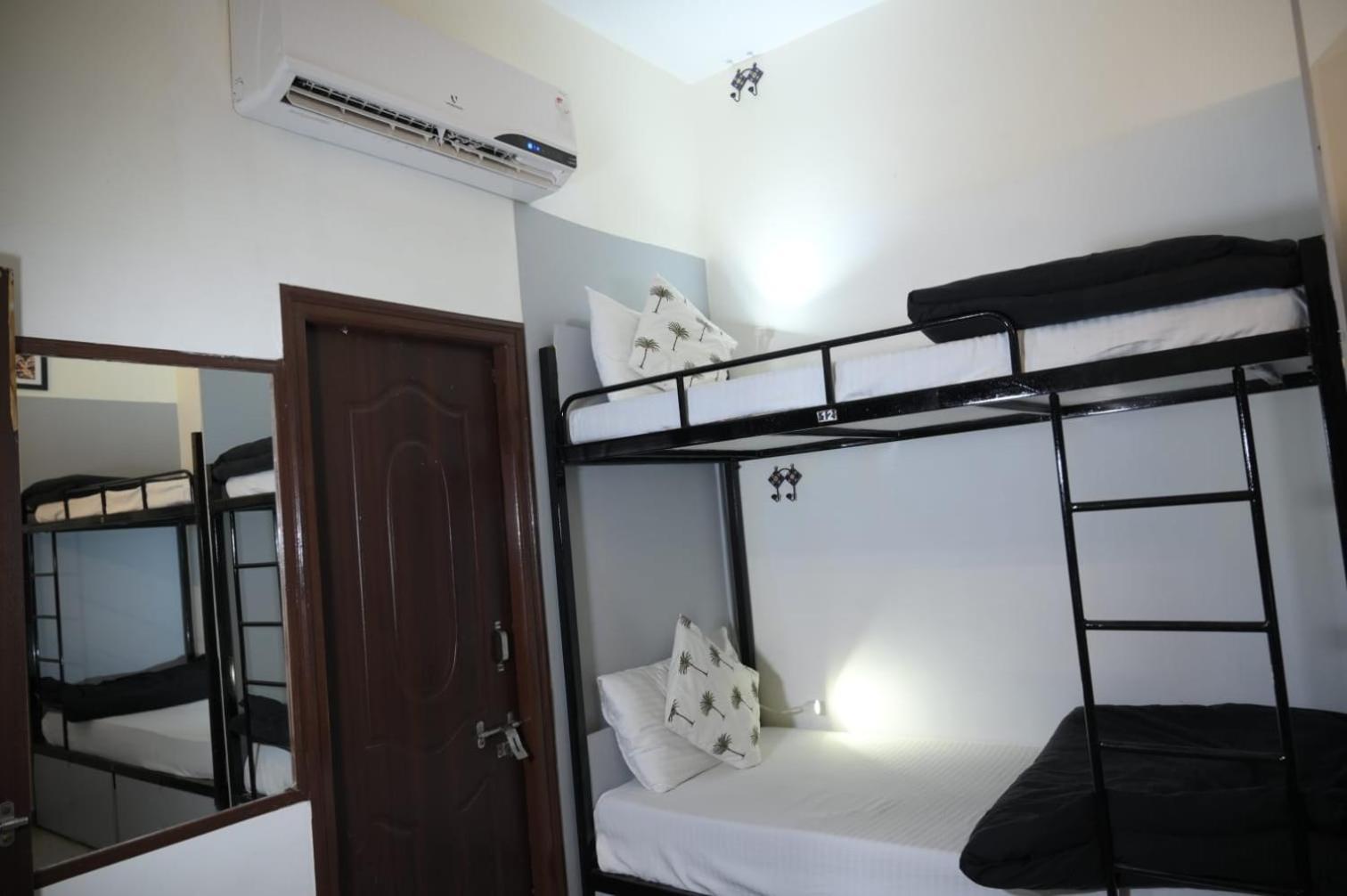 Hotel Vostel 4*