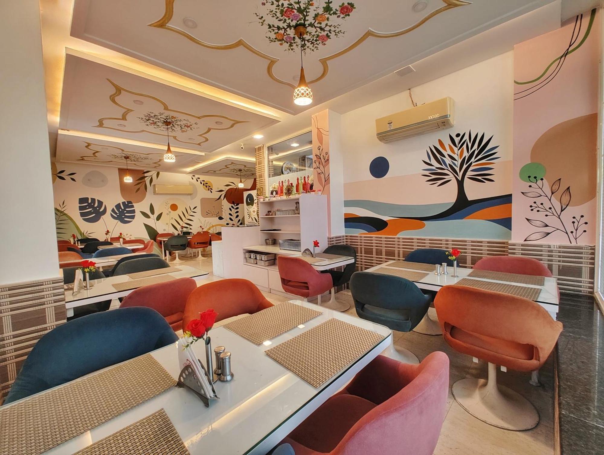 Hotel Omni Plaza Jodhpur (Rajasthan)