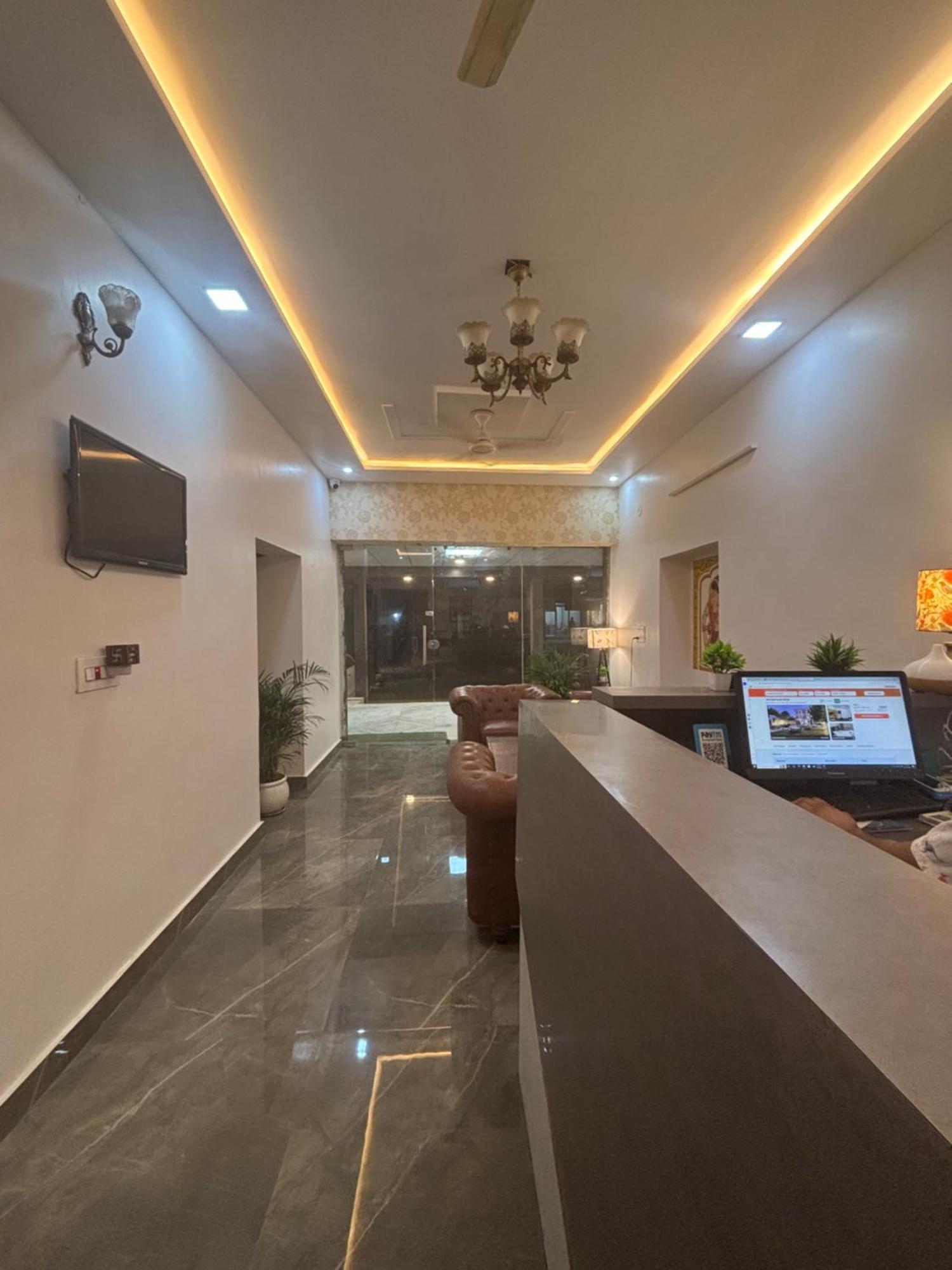 Jai Hari Hotel 3*
