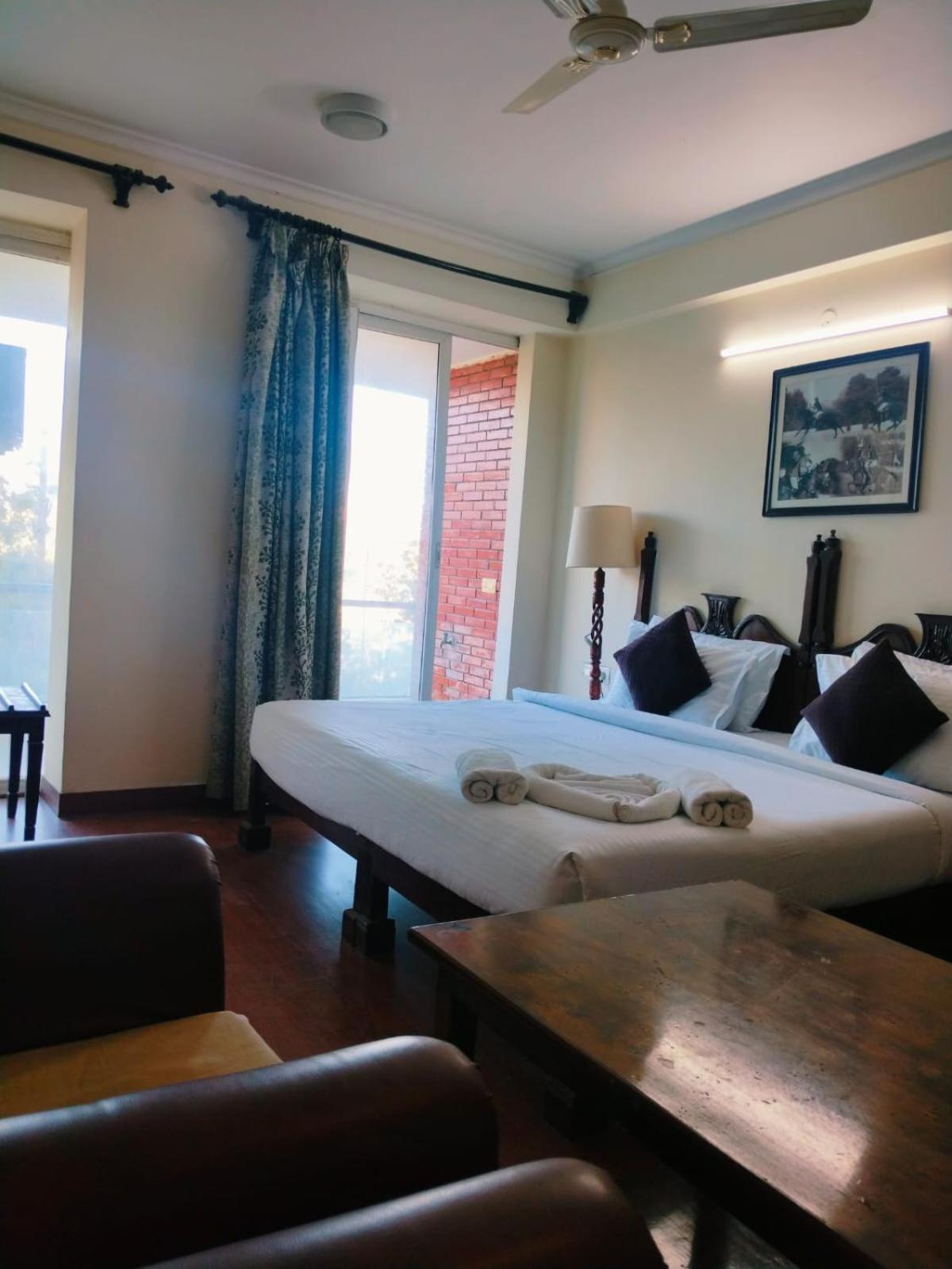 Signature Hotel