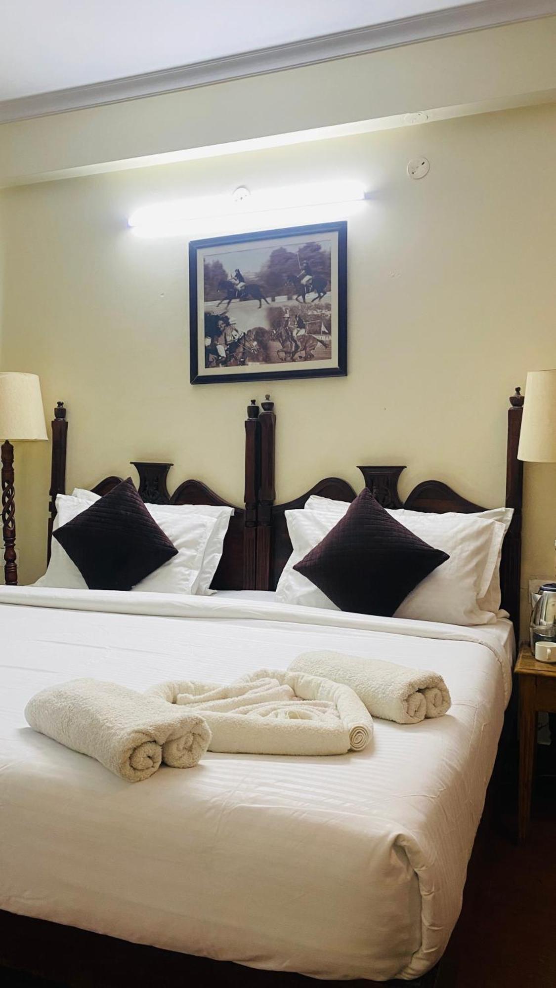 Hotel Signature 3*