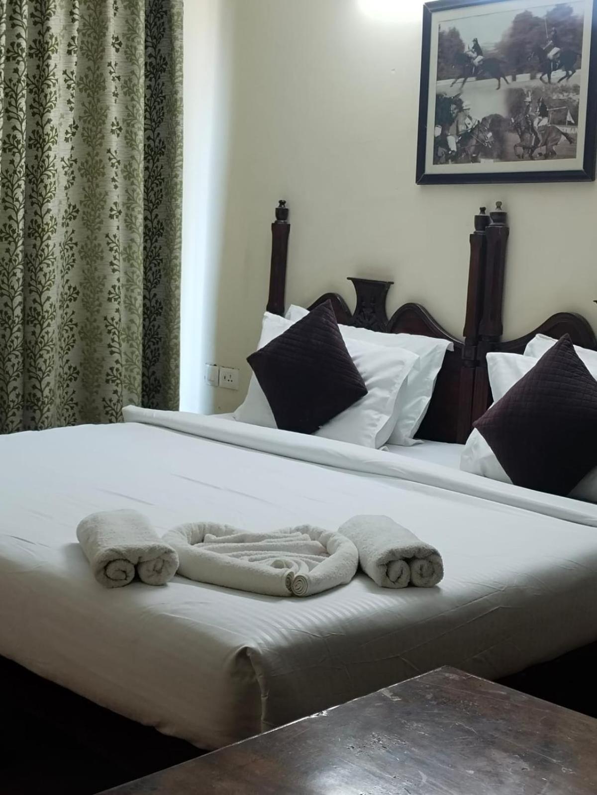 Hotel Signature