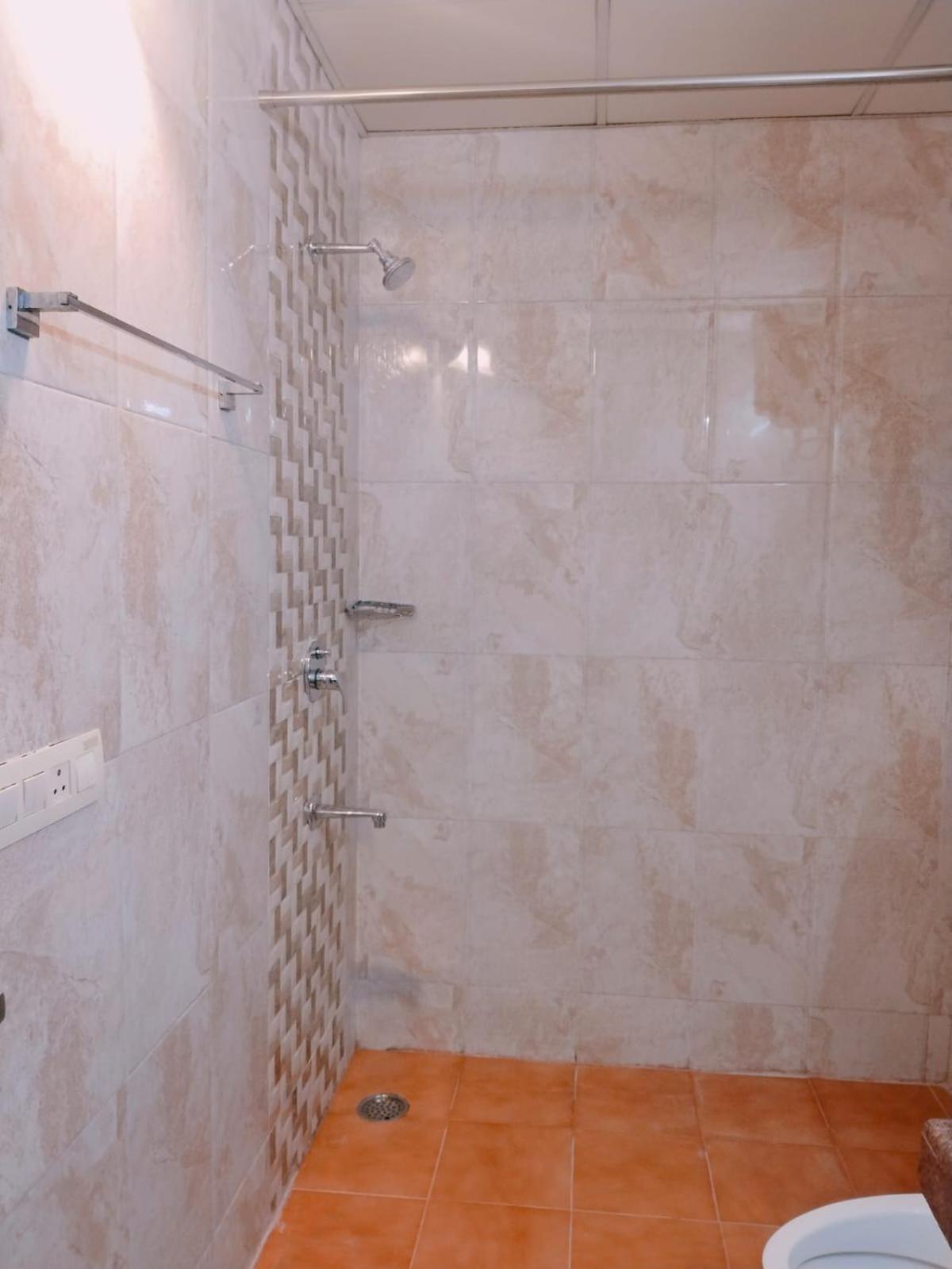 Signature Hotel 3*