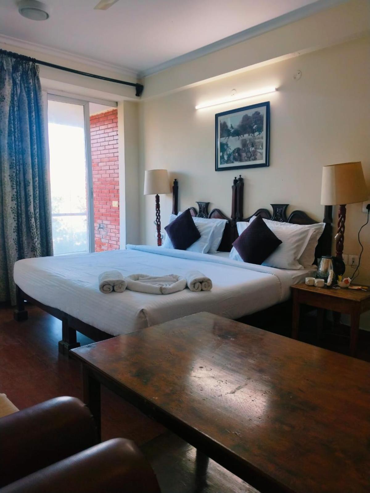 Signature Hotel 3*