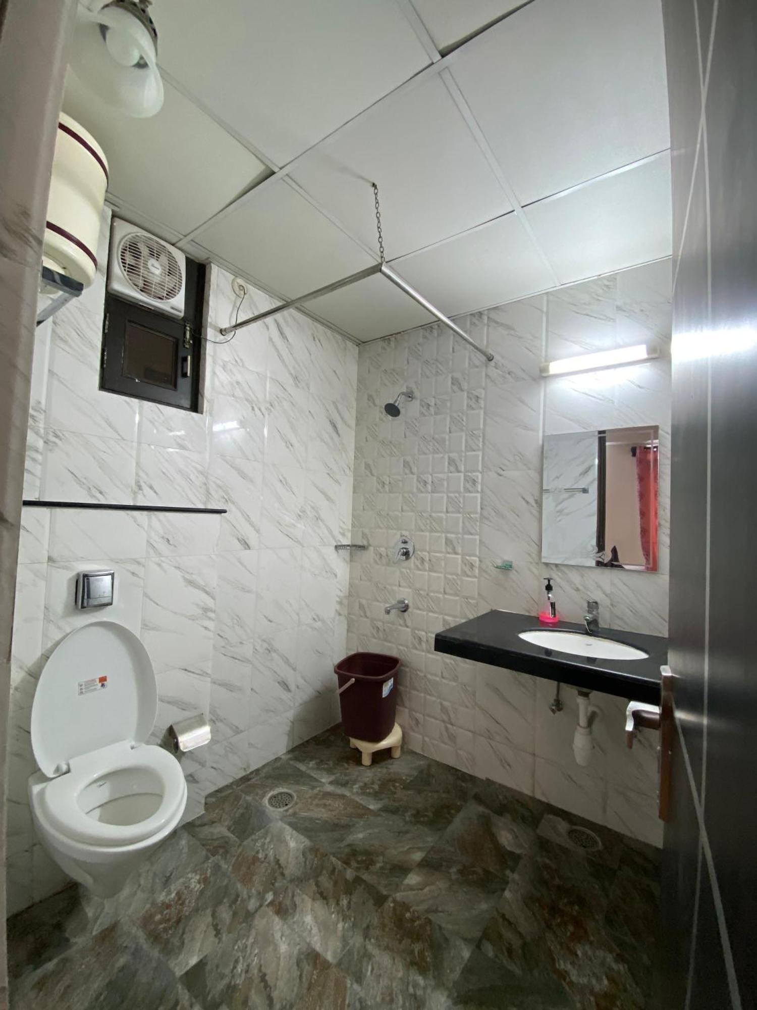Hotel Signature 3*