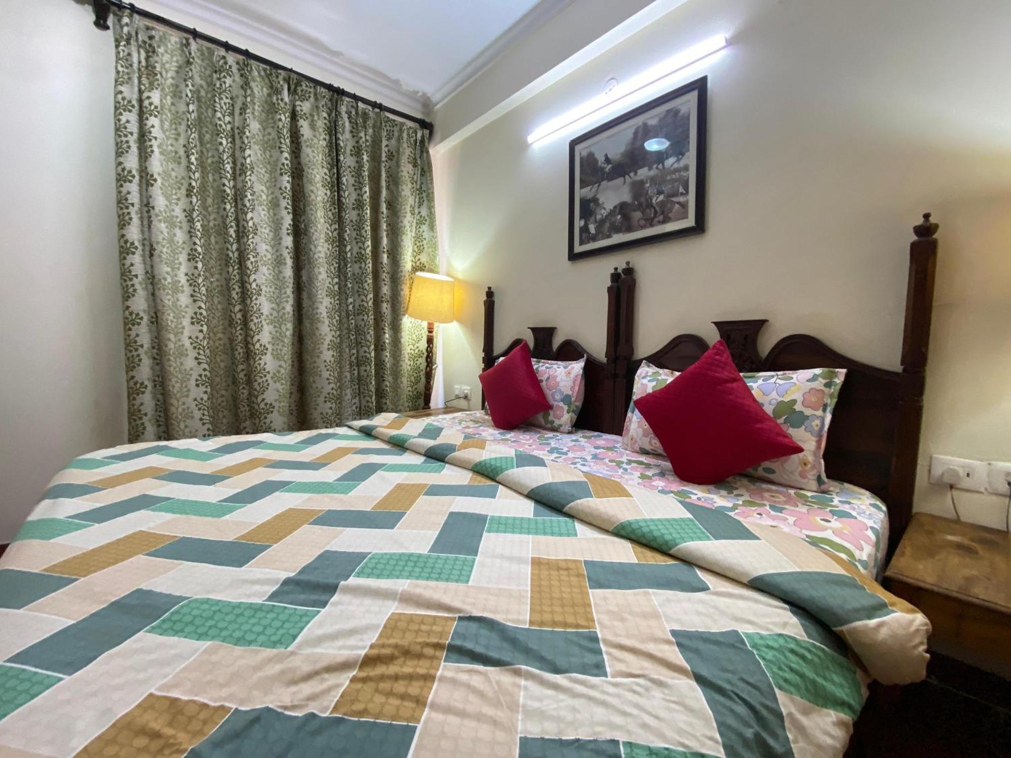 Hotel Signature 3*