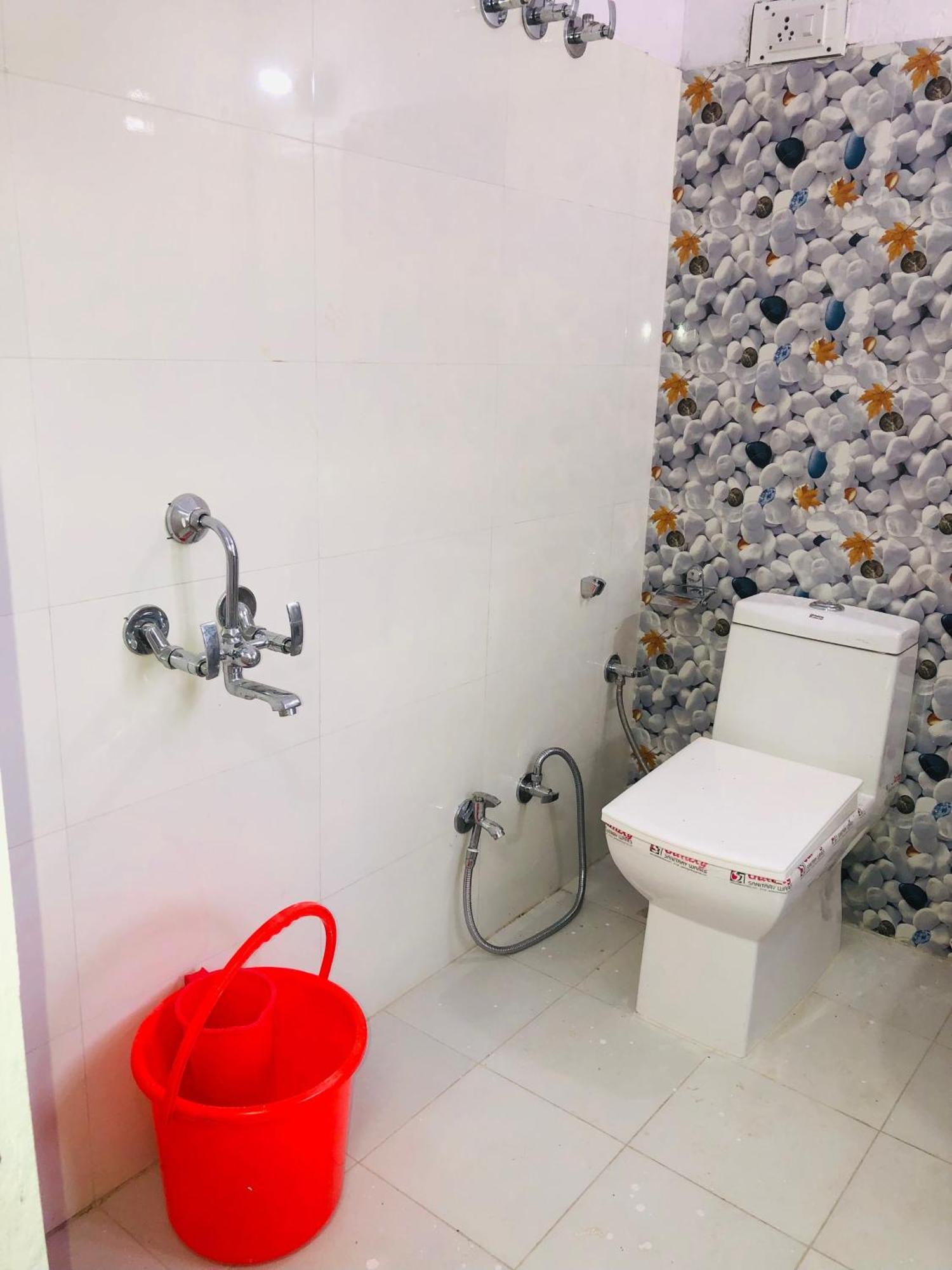 Hotel O Devmahal 3*