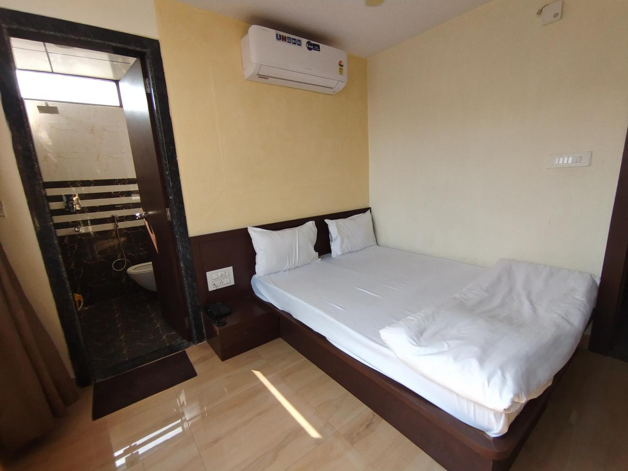 Hotel Raj