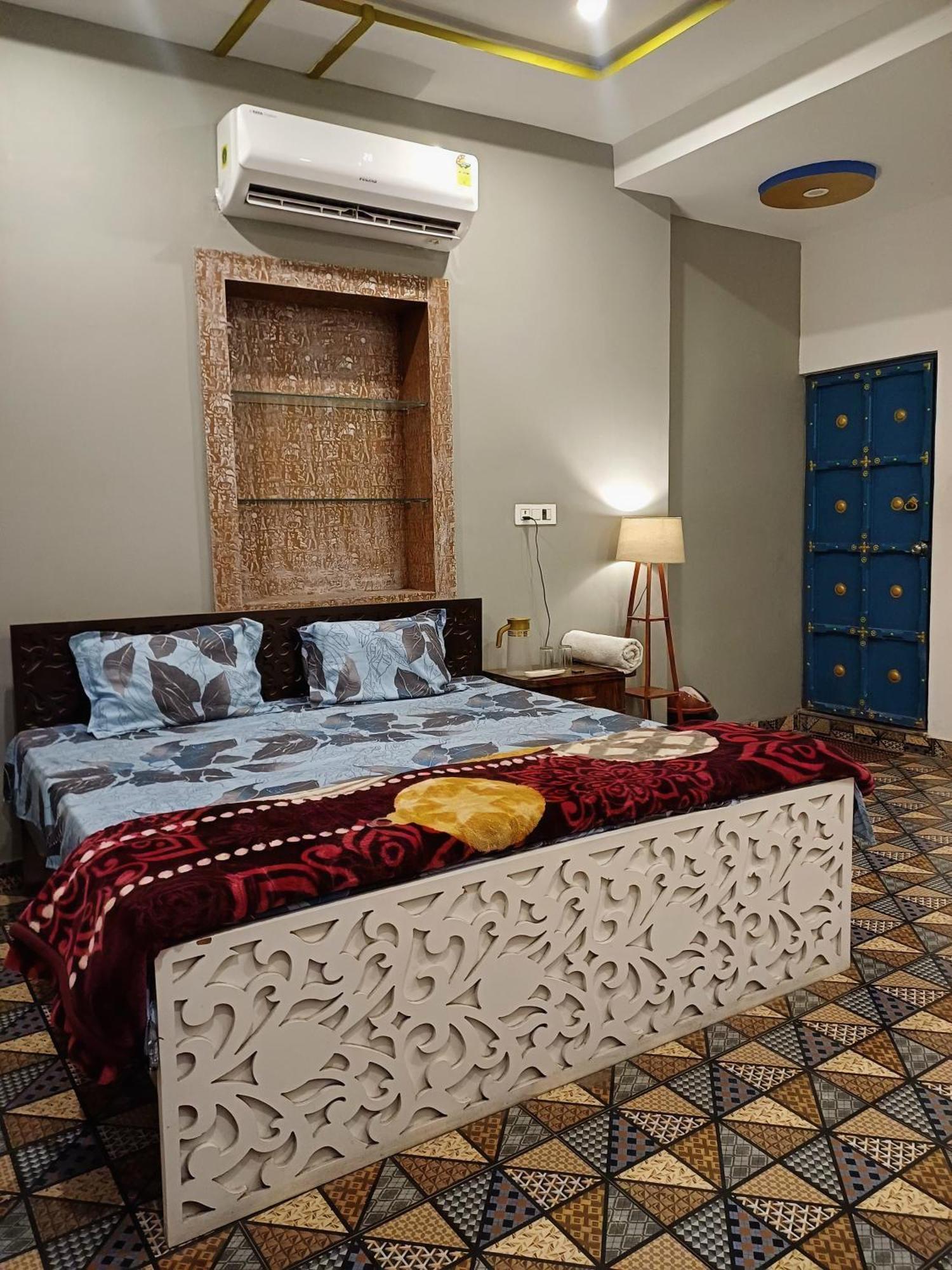 The Mehran Way Homestay Hotel