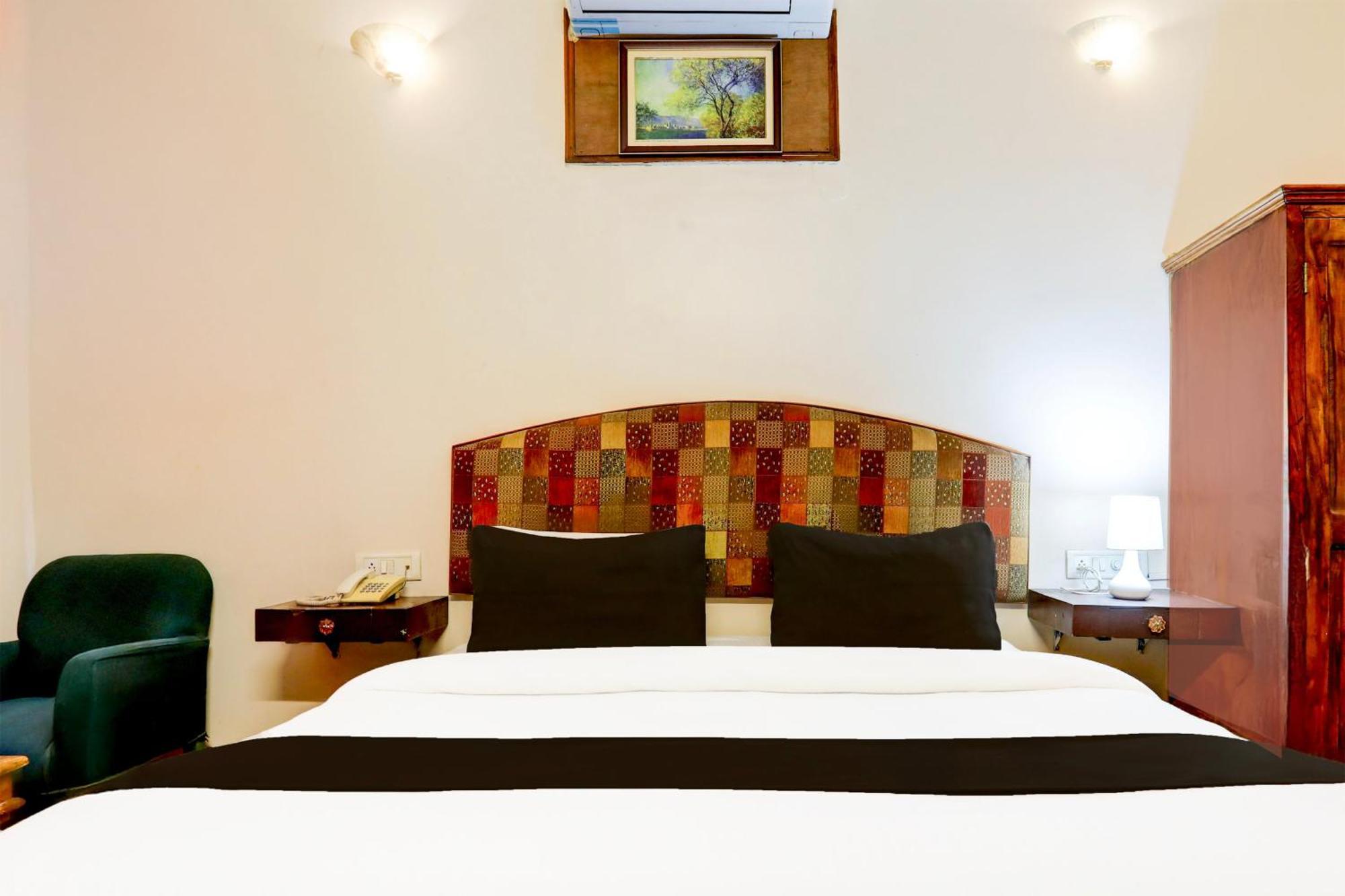 Hotel Super Collection O Rai Ka Bagh Near Railway Station Formerly Pioneer Plaza Jodhpur (Rajasthan)