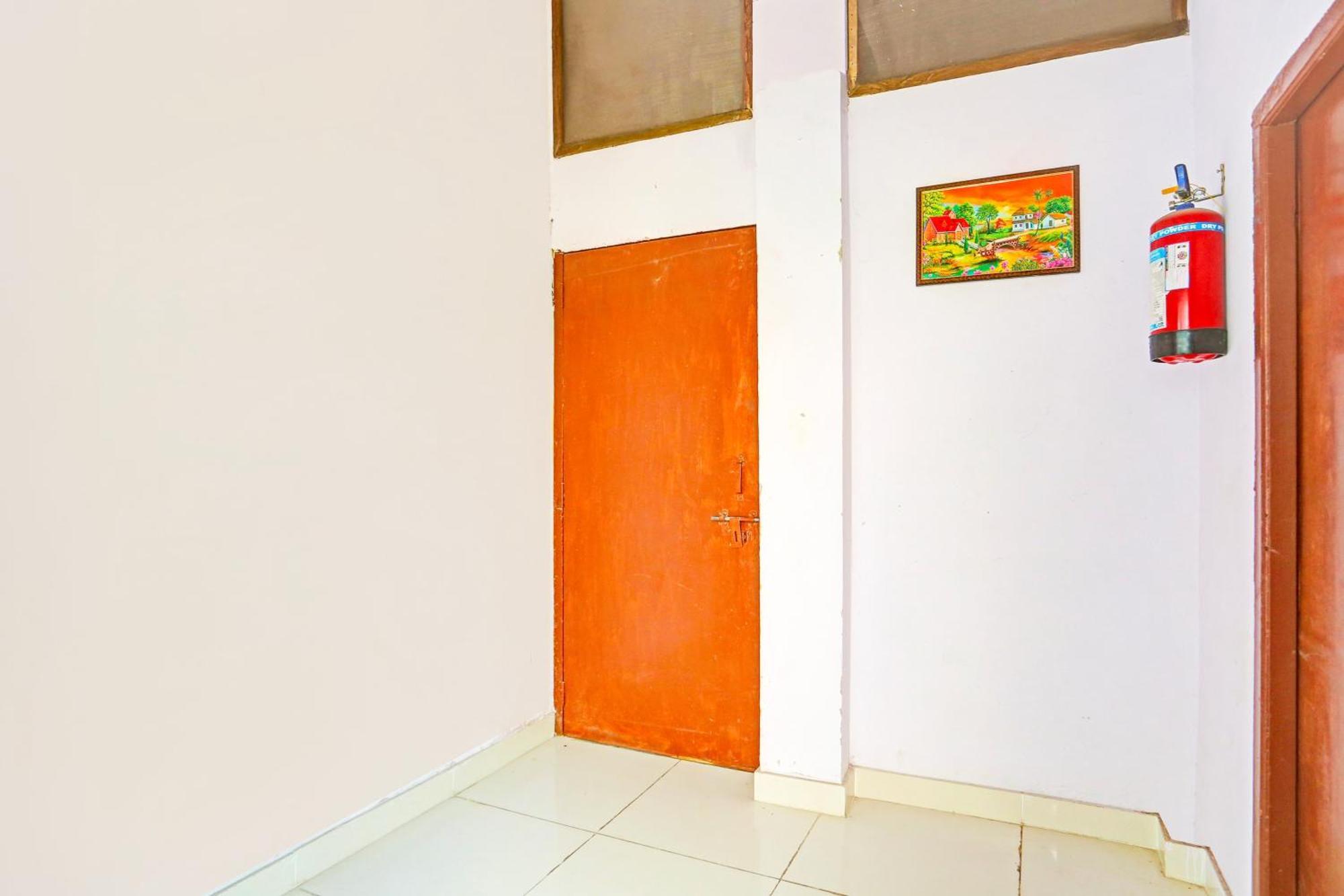 O Poonam 3* Jodhpur (Rajasthan)