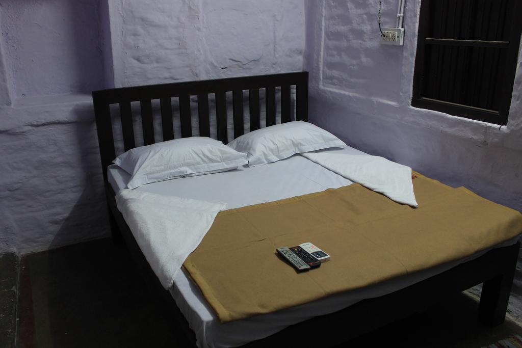 Madhur Villa Guest House Homestay *