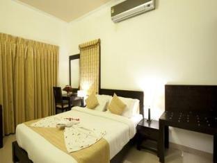 Omni Plaza Hotel