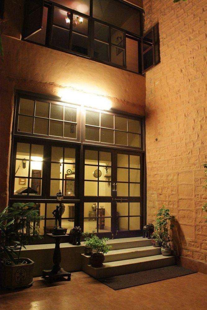 Kiran Hotel 3*