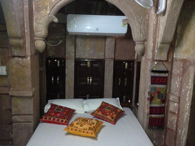 Bed & Breakfast Kesar Heritage *