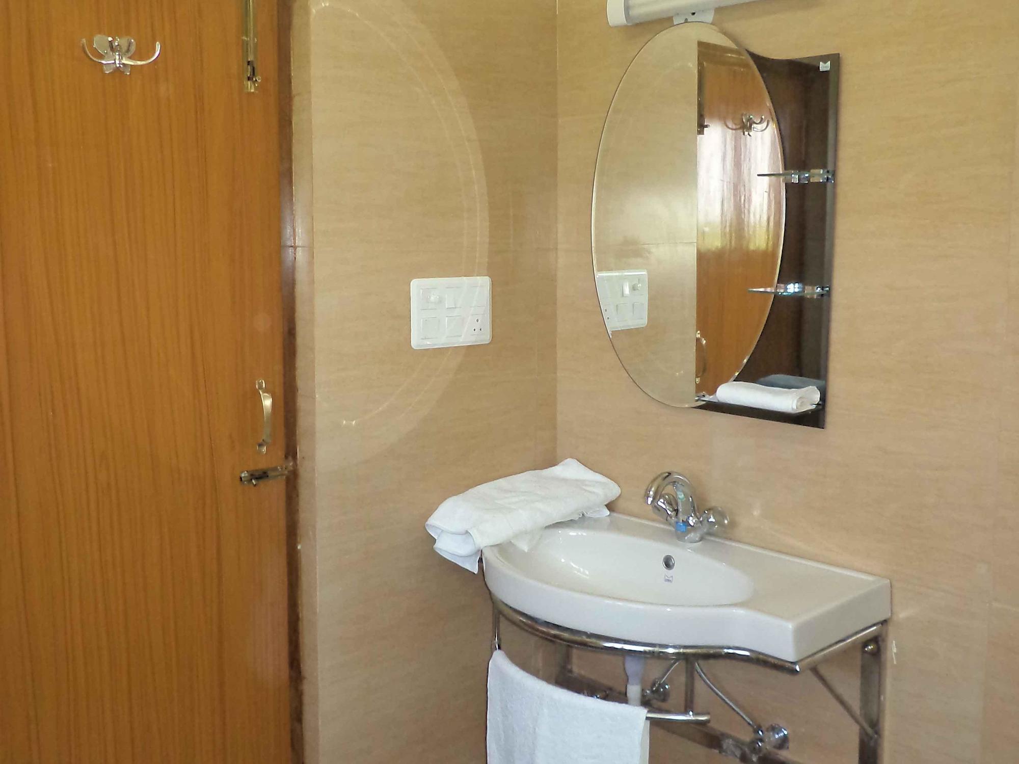 Apnayt Guest house 3*