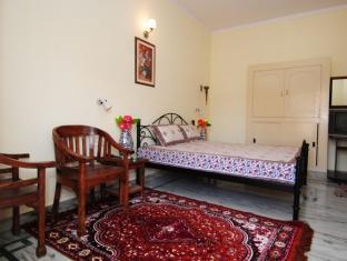 Hotel Rukkmani