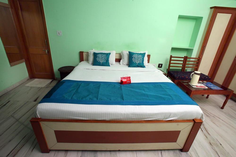 Hotel Oyo Old Public Park Jodhpur (Rajasthan)