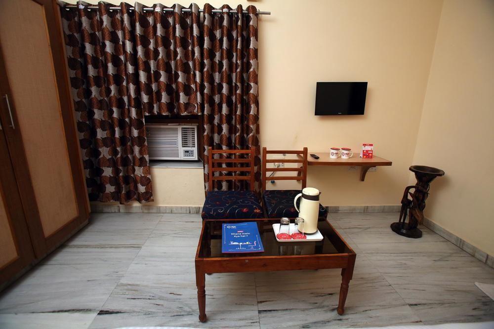 Hotel Oyo Old Public Park Jodhpur (Rajasthan)