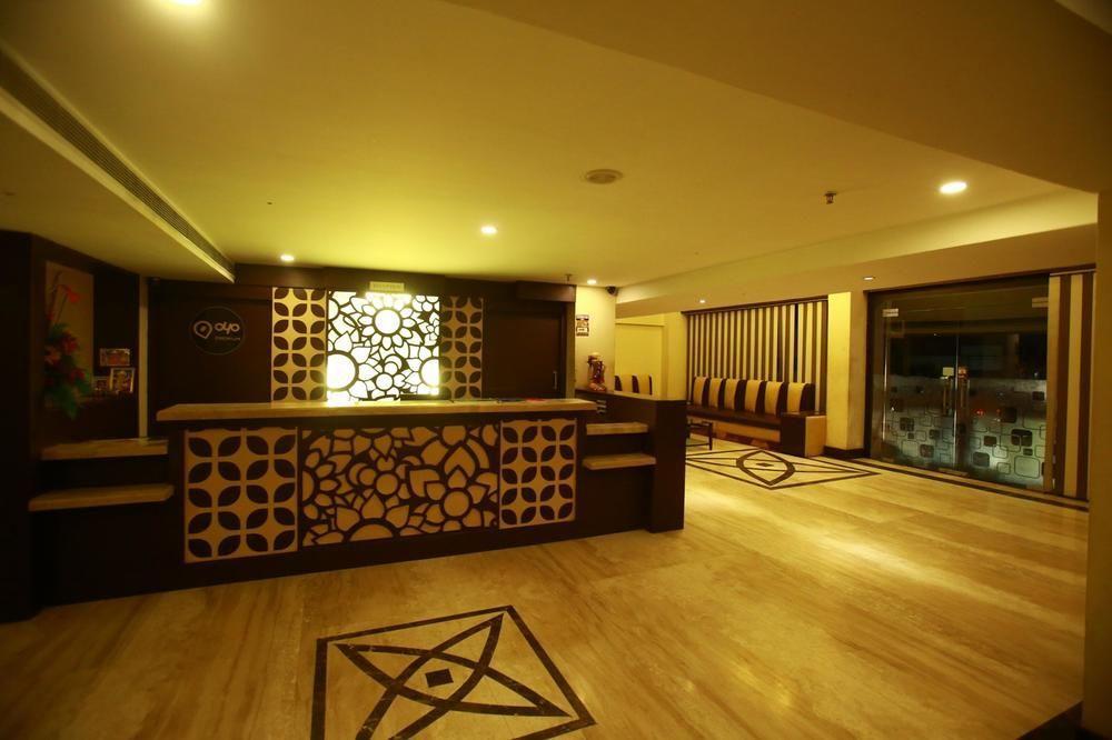 Oyo Premium Chaupasni First Puliya Jodhpur (Rajasthan)