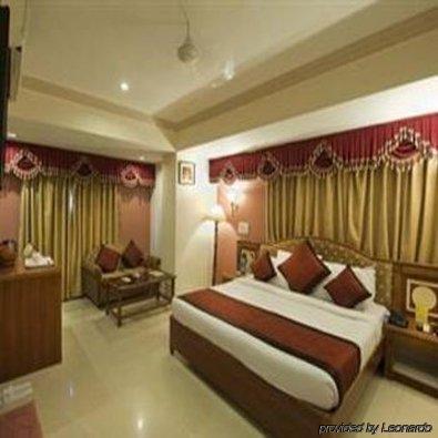 Shri Ram Excellency Hotel 3*