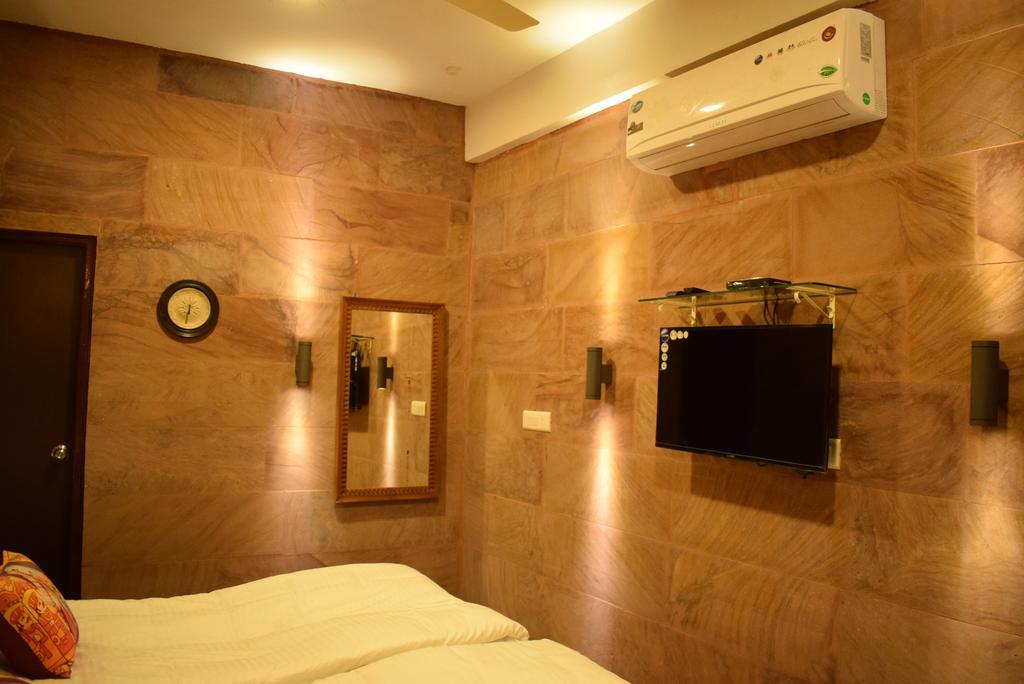 Suraj Haveli *